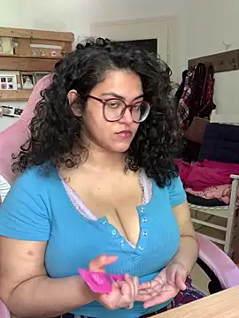 Curvydesifromgermany online show from 05/04/26, 01:18