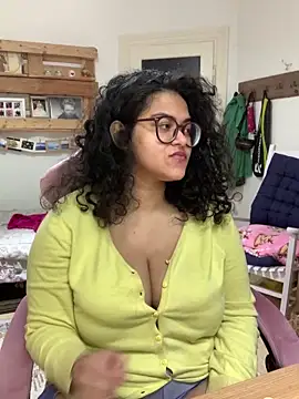 Curvydesifromgermany online show from 05/08/26, 07:36