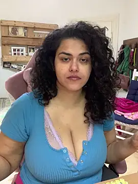 Curvydesifromgermany online show from 05/20/26, 02:01