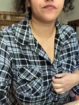 Curvydesifromgermany online show from 07/15/26, 11:37