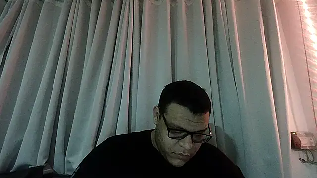 chubbyboy2431 online show from 02/15/25, 02:26