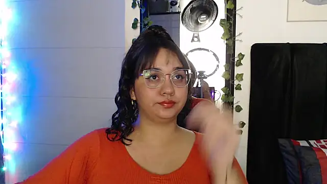 Snapshot of Alezapark chatting on 06/22/26, 05:04 Alezapark online show from 06/22/26, 05:04