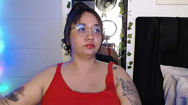 Snapshot of Alezapark chatting on 06/26/26, 03:22 Alezapark online show from 06/26/26, 03:22