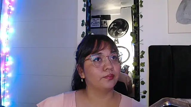 Snapshot of Alezapark chatting on 07/04/26, 05:19 Alezapark online show from 07/04/26, 05:19