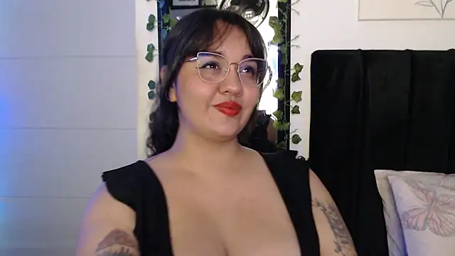 Snapshot of Alezapark chatting on 07/11/26, 01:14 Alezapark online show from 07/11/26, 01:14