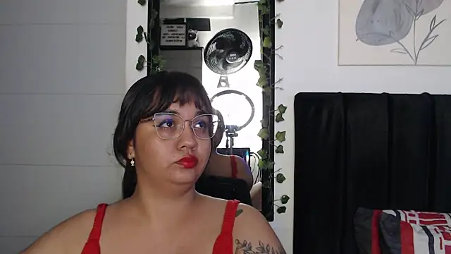 Snapshot of Alezapark chatting on 07/23/26, 03:04 Alezapark online show from 07/23/26, 03:04