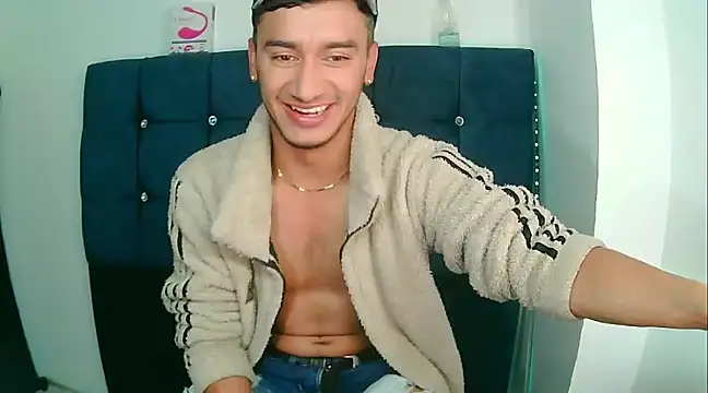 Kevin Torres online show from 01/12/25, 01:48