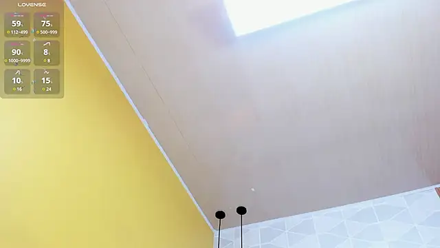  Sexy Brunette x online show from 01/15/25, 09:30