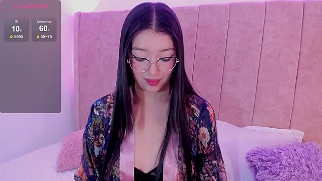 kaoriii  online show from 01/31/25, 12:07