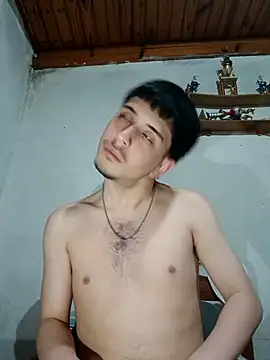 Elvergonn2105 online show from 10/17/25, 04:37