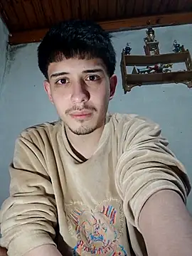 Elvergonn2105 online show from 10/31/25, 04:35