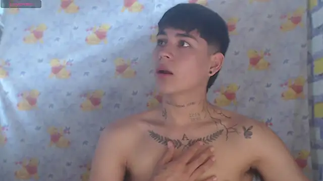 Snapshot of Lukas_strong chatting on 12/16/25, 03:50 Lukas strong online show from 12/16/25, 03:50