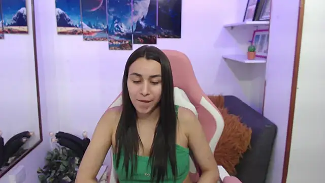 EmmaMyerss  online show from 02/06/25, 01:38