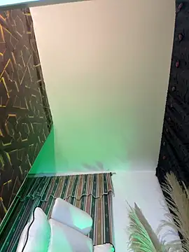 Snapshot of lenny_boobs chatting on 10/09/25, 02:09 lenny boobs online show from 10/09/25, 02:09