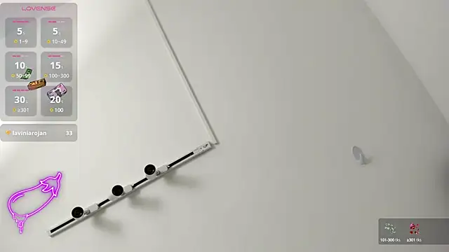 Snapshot of Dei_v_48 chatting on 02/04/25, 11:27 Dei v 48 online show from 02/04/25, 11:27