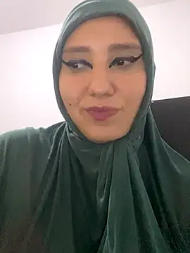 hannahayat online show from 11/08/25, 12:55