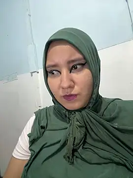 hannahayat online show from 07/18/26, 03:27