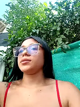 -VICKKY online show from 12/21/24, 07:38