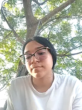 -VICKKY online show from 12/23/24, 08:57