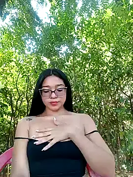-VICKKY online show from 01/20/25, 02:14