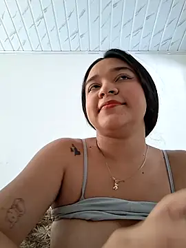 -VICKKY online show from 06/10/26, 07:35