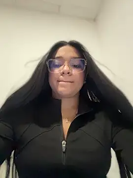 -VICKKY online show from 06/11/26, 01:27