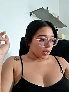 -VICKKY online show from 06/24/26, 07:13
