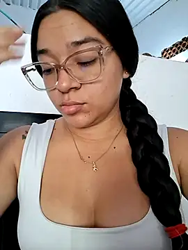 -VICKKY online show from 07/18/26, 04:22