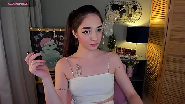 Sarah Grows online show from 12/15/24, 12:28