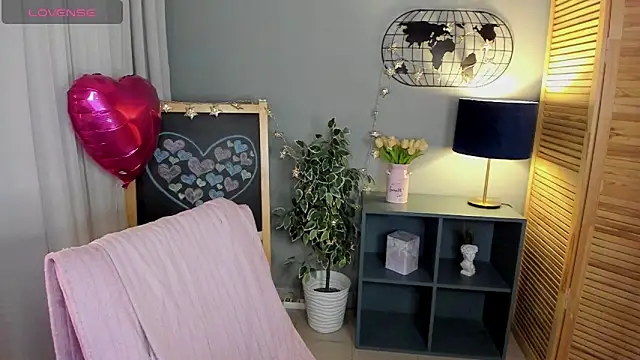 Sarah Grows online show from 02/27/25, 08:39