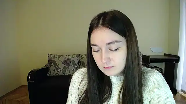 Pretty shy online show from 12/06/24, 12:05