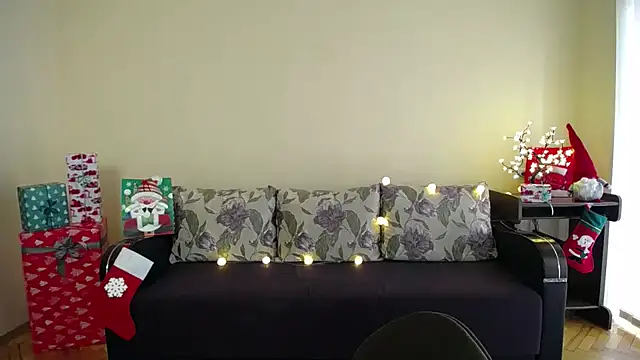 Pretty shy online show from 12/20/24, 09:11