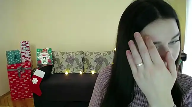 Pretty shy online show from 12/29/24, 08:44