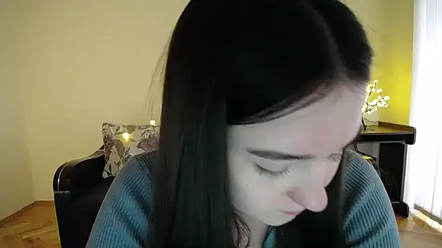 Pretty shy online show from 01/09/25, 12:30