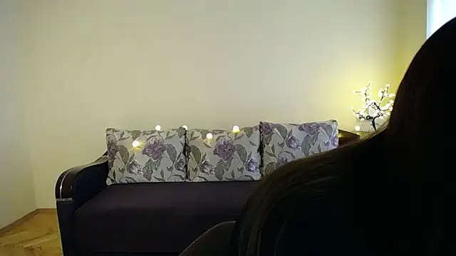 Pretty shy online show from 01/11/25, 09:15