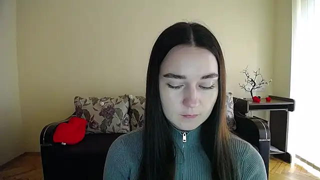 Pretty shy online show from 10/11/25, 08:13