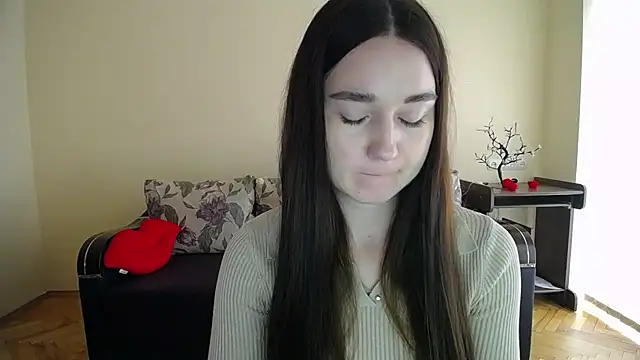 Pretty shy online show from 10/24/25, 09:06