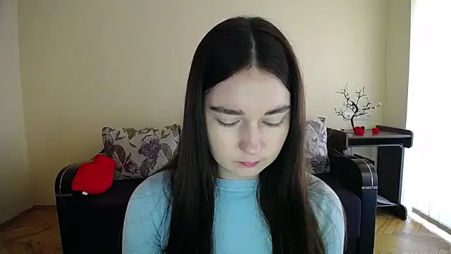 Pretty shy online show from 10/27/25, 08:51