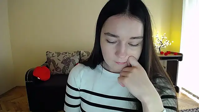 Pretty shy online show from 05/28/26, 08:22