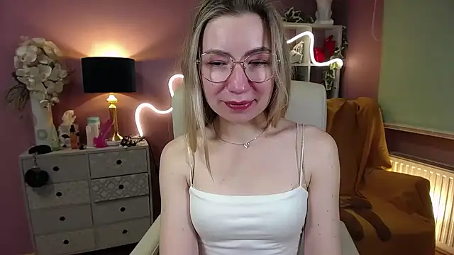 Mia Tasty online show from 12/14/24, 11:18