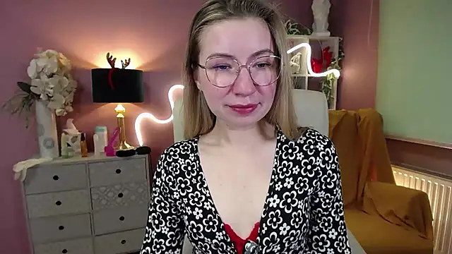 Mia Tasty online show from 12/21/24, 08:39