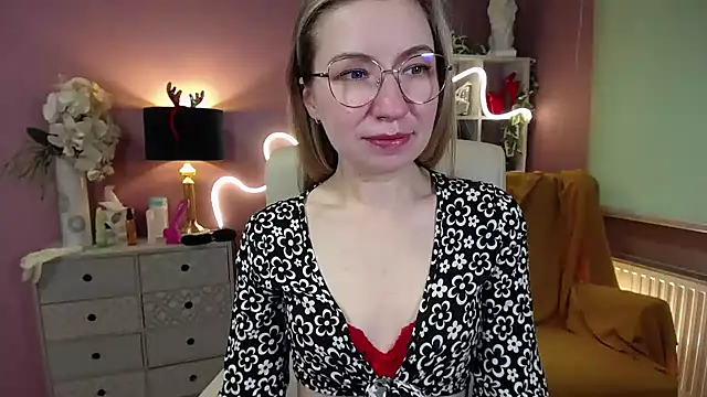 Mia Tasty online show from 12/21/24, 11:44