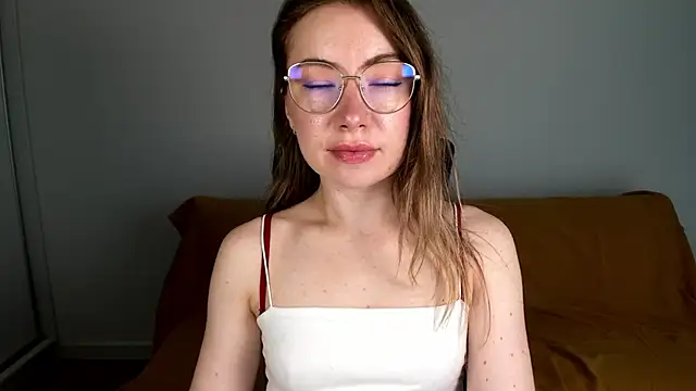 Mia Tasty online show from 07/11/26, 01:25