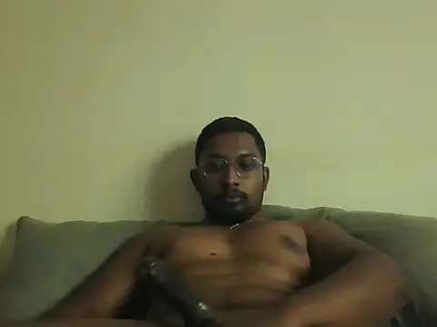 Snapshot of chennaibull101 chatting on 05/27/26, 06:10 chennaibull101 online show from 05/27/26, 06:10
