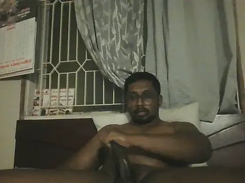 Snapshot of chennaibull101 chatting on 06/08/26, 05:46 chennaibull101 online show from 06/08/26, 05:46