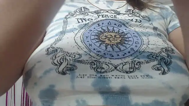 Emiily lee online show from 02/02/25, 01:34