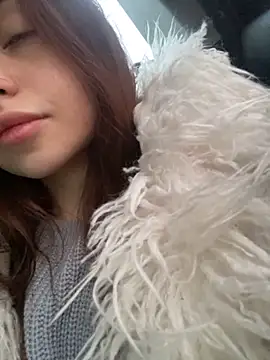 Snapshot of AnaWest chatting on 11/24/25, 05:29 AnaWest online show from 11/24/25, 05:29