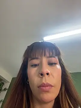 Snapshot of iriiina_veneno chatting on 11/09/25, 03:10 iriiina veneno online show from 11/09/25, 03:10