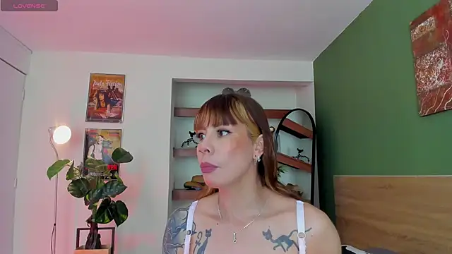 iriiina veneno online show from 05/15/26, 12:50