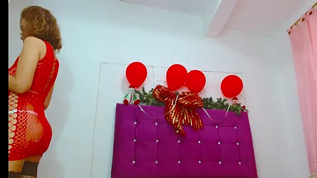 chantalsemenova1 online show from 01/02/25, 07:18